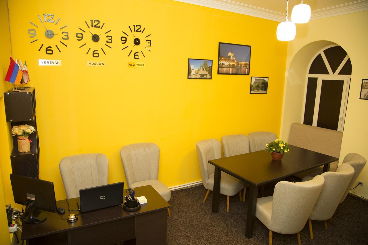Magnolia Hostel Ереван Экстерьер фото